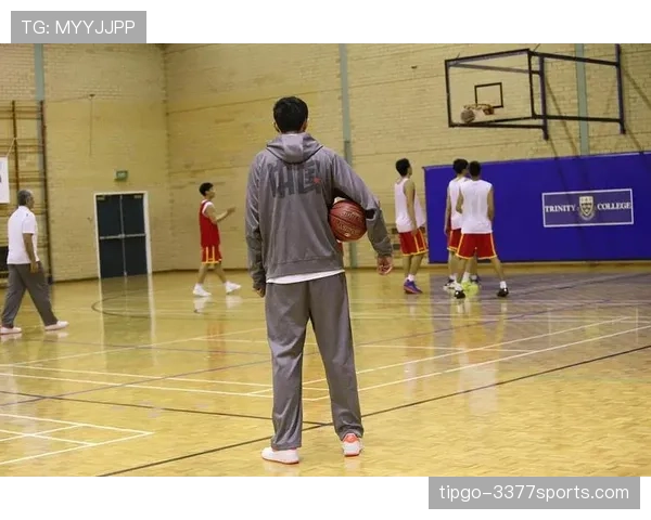 篮球中发球五秒违例的具体规则是什么？